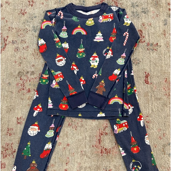 3 Pairs Hanna Anderson Christmas PJs size 6-7 - Picture 2 of 6